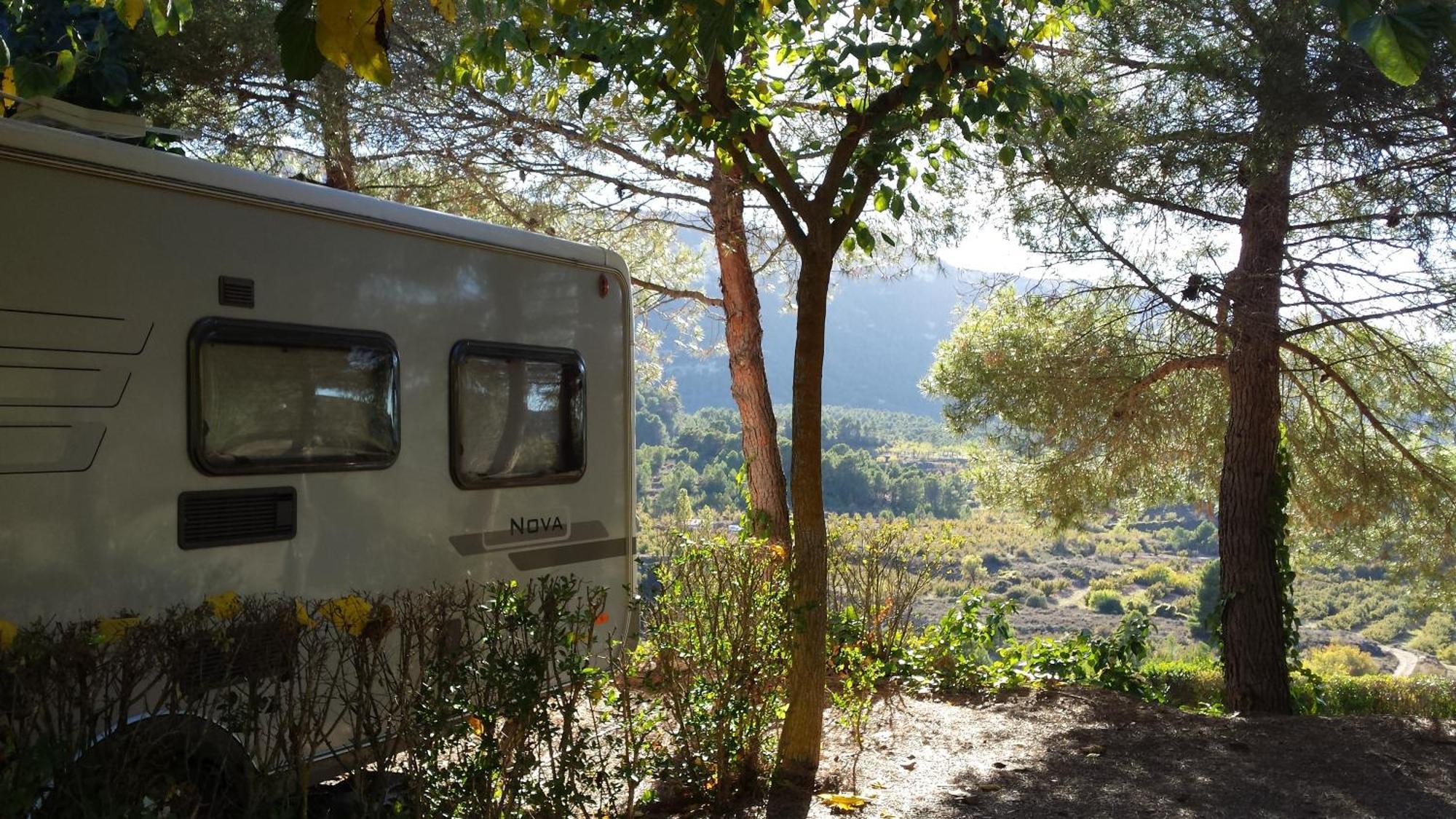 Montsant Park Camping & Bungalow Ulldemolins ภายนอก รูปภาพ