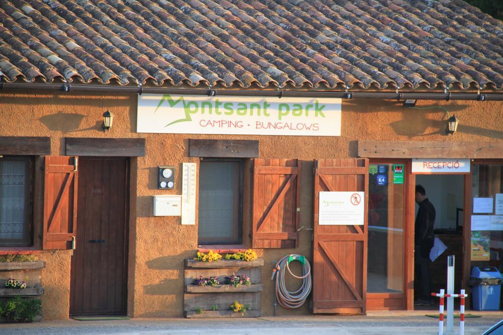 Montsant Park Camping & Bungalow Ulldemolins ภายนอก รูปภาพ