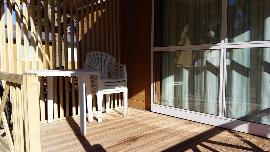 Montsant Park Camping & Bungalow Ulldemolins ภายนอก รูปภาพ